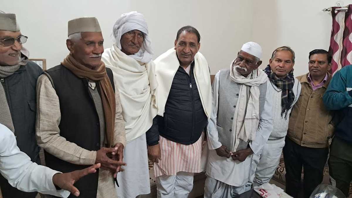 राज्यपाल से सम्मान मिलने पर दादरी विधायक का जताया आभार